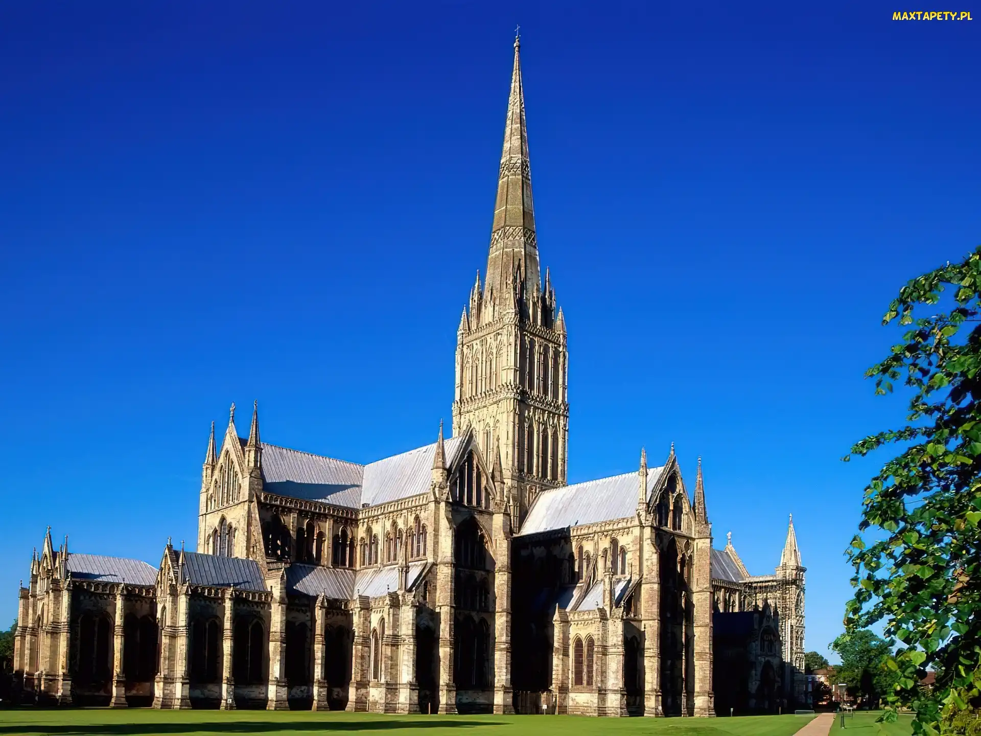 Budowla, Anglia