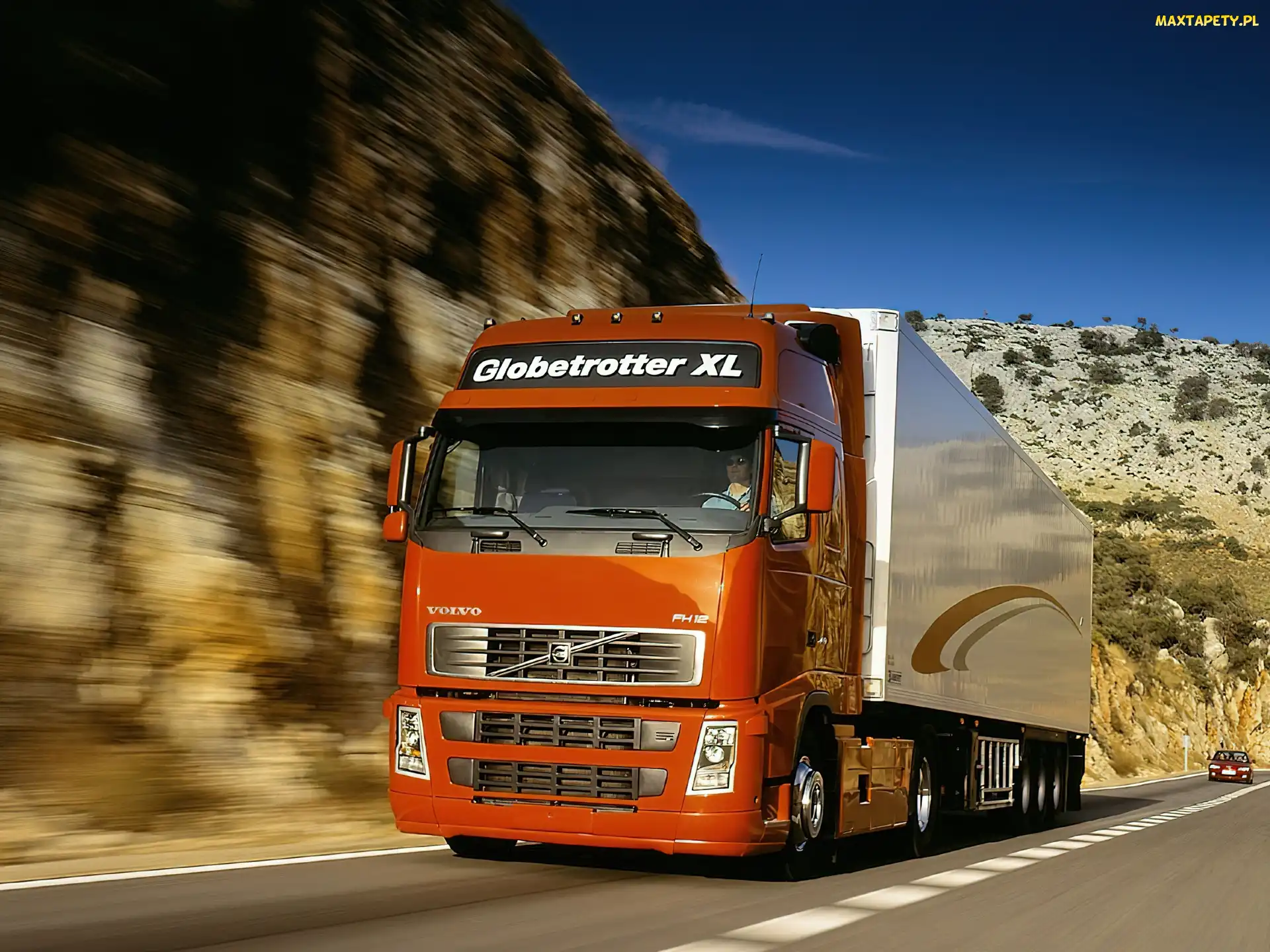Tapety, Zdjęcia - Pomarańczowa Ciężarówka Volvo