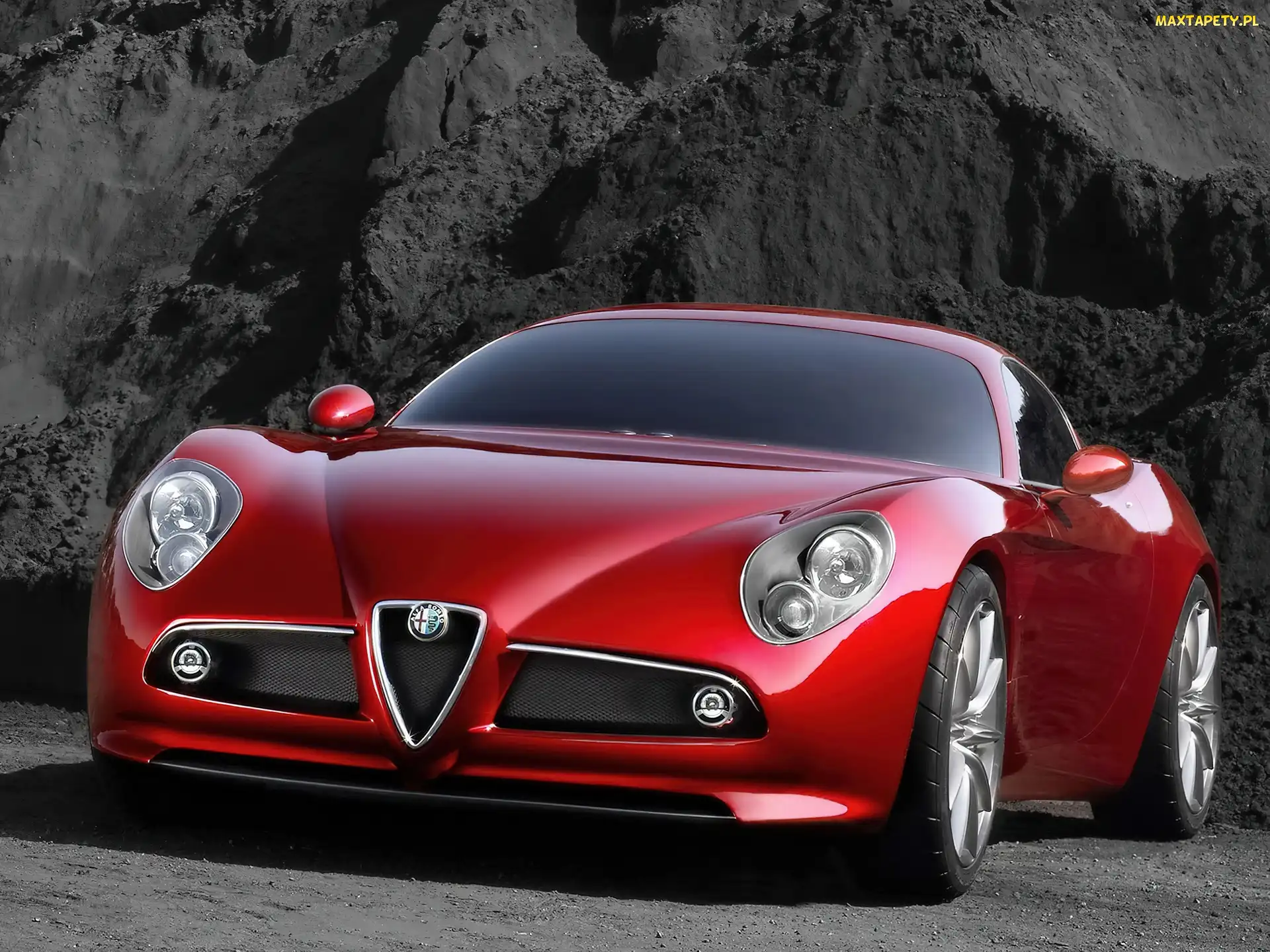 Halogeny, Szyba, Alfa Romeo 8C Competizione