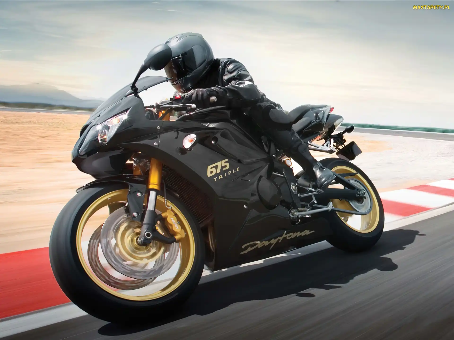 Malowanie, Triumph Daytona 675, Czarne