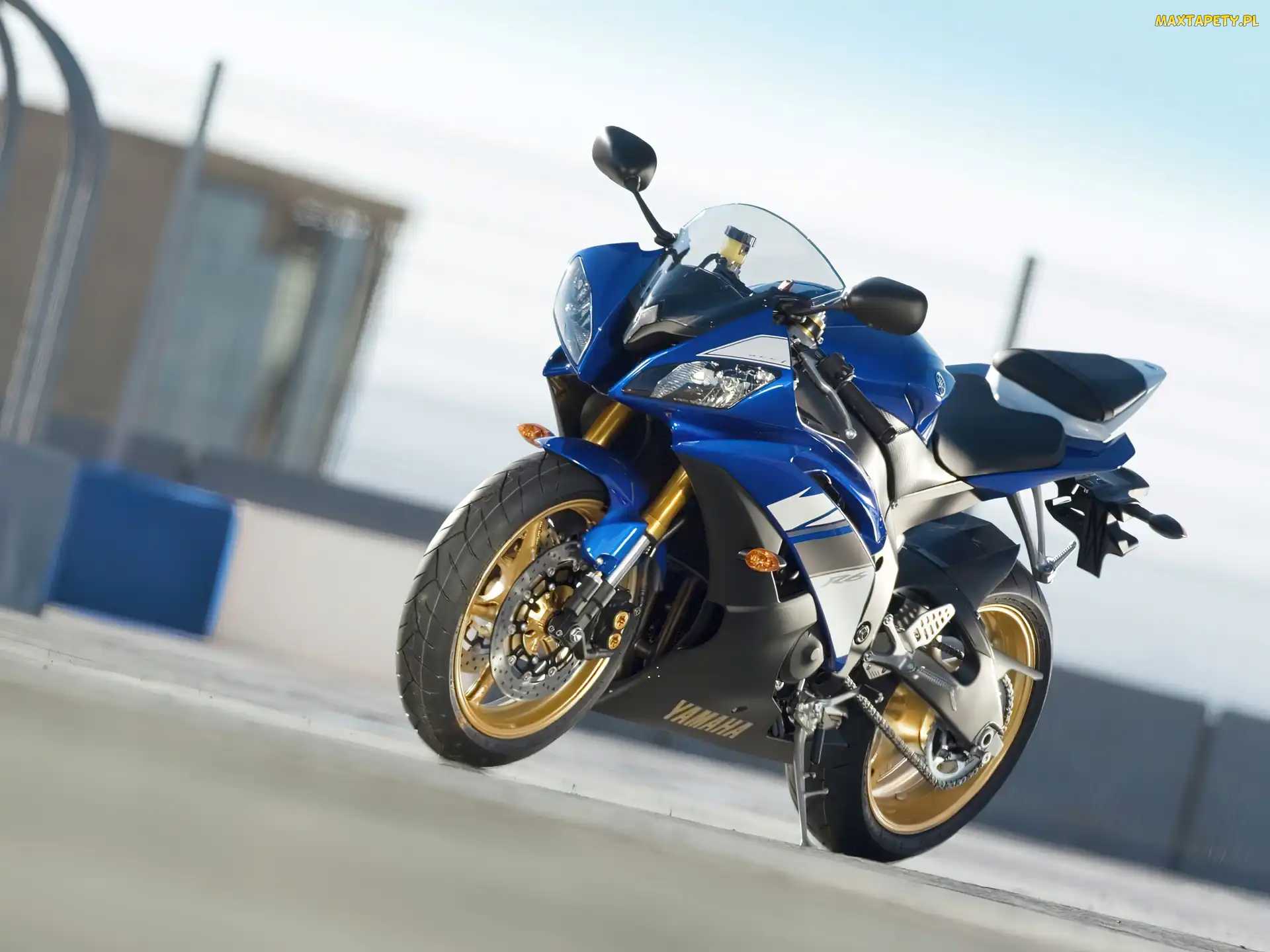 Yamaha YZF R6, Kierunkowskazy