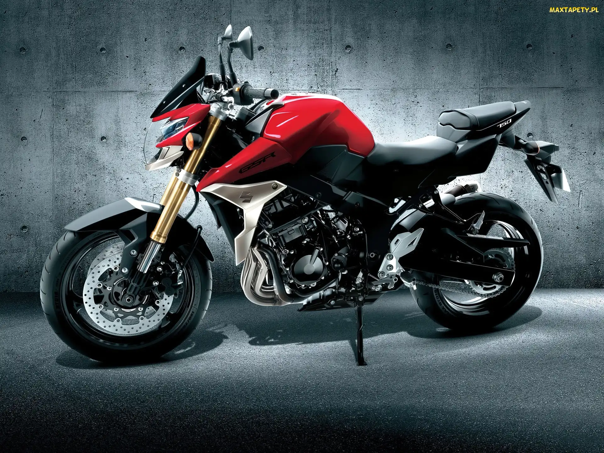 Model, Suzuki GSR750, Nowy