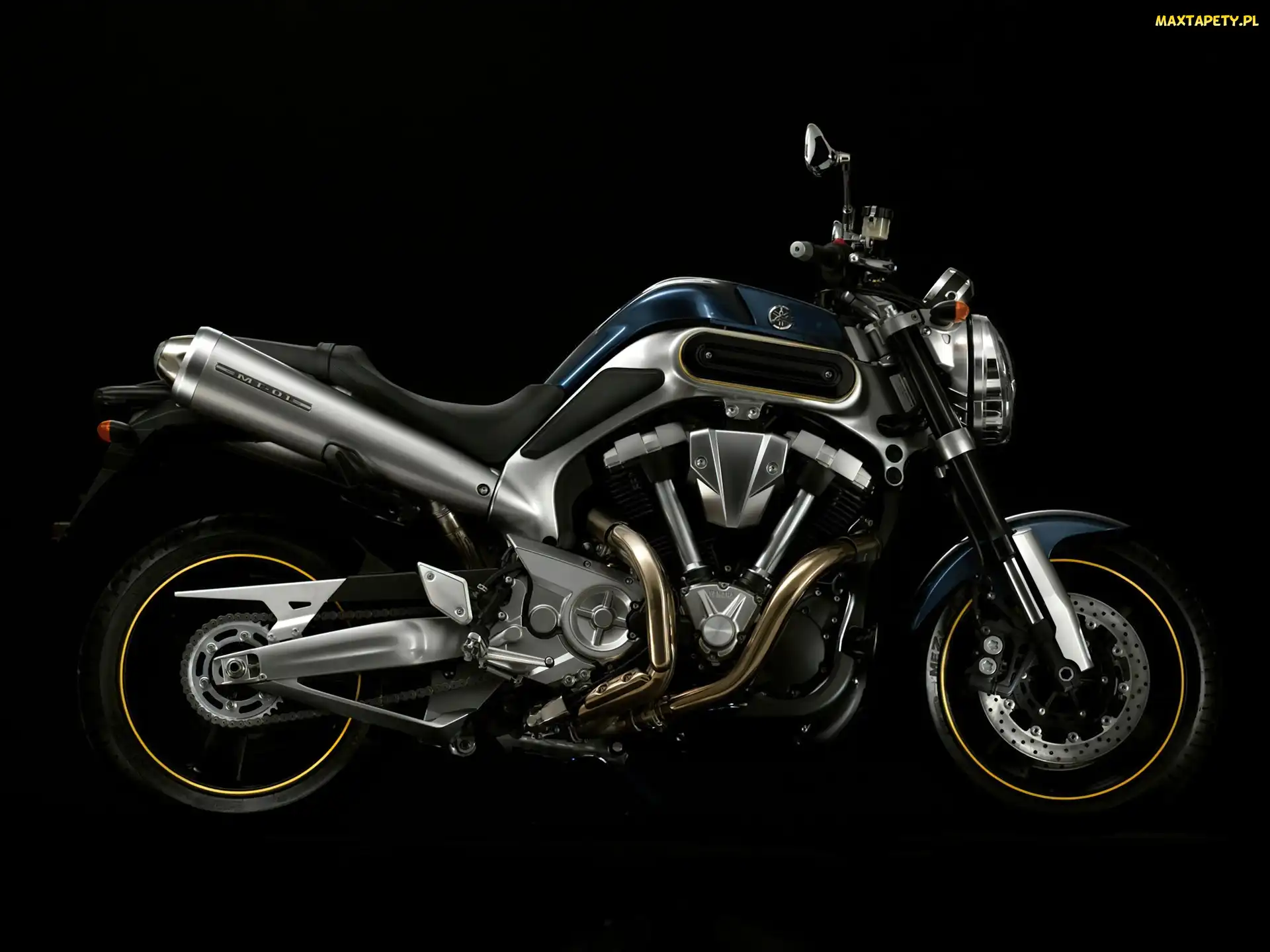 Yamaha MT-01, Układ V, Silnik