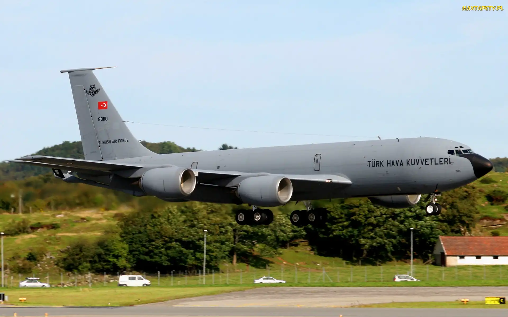 KC-135 Stratotanker, Lądowanie