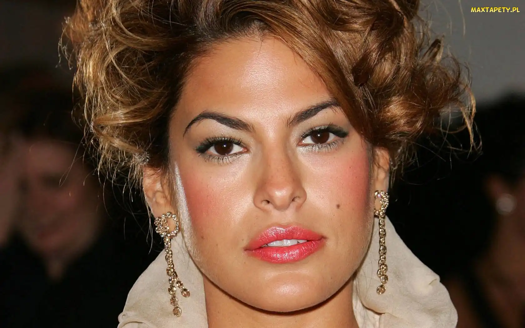 Eva Mendes, Kolczyki, Złote