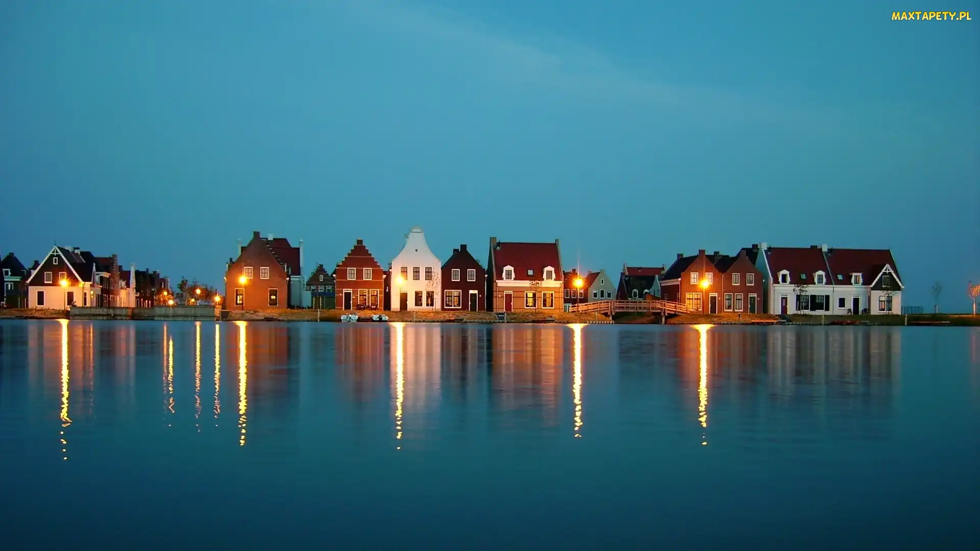 Brzeg, Domki, Jeziora