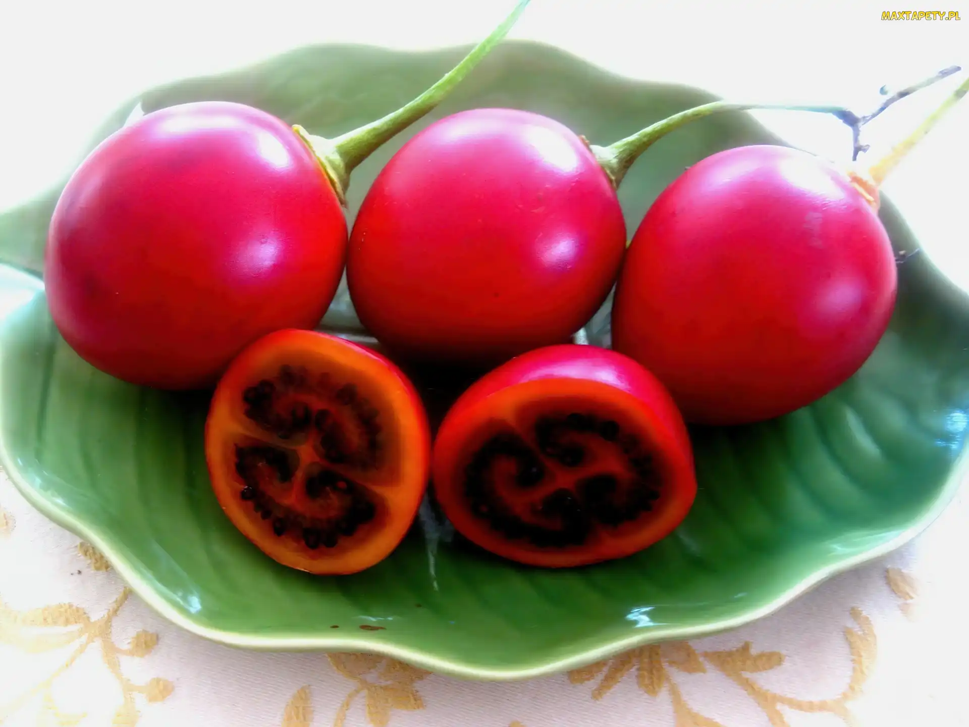 Tamarillo, Pomidory