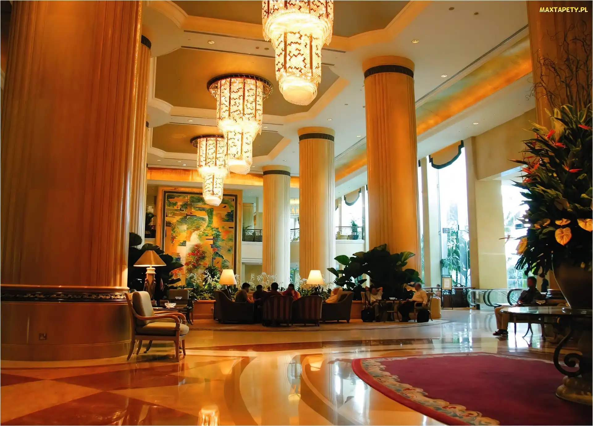 Hotel, Hol