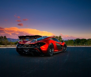 McLaren P1, Słońca, Góry, Zachód, Droga