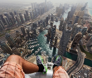 Dubaj, Nogi, Miasto
