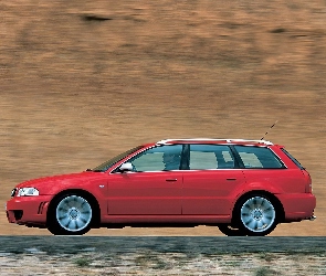 Audi RS4, Avant, Czerwone