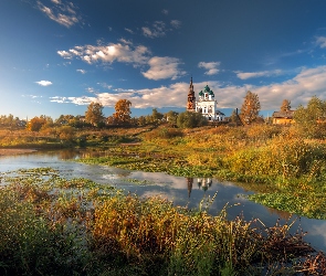 Rzeka, Trawa, Cerkiew