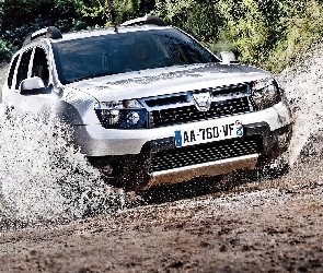 Dacia Duster, Terenowe, Właściwości