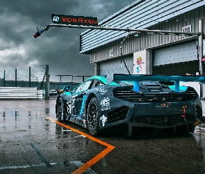 McLaren MP4 12c GT3, Wyścigowy