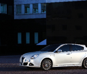 Alfa Romeo Giulietta, Nocą, Miasto