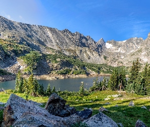 Stan Kolorado, Stany Zjednoczone, Świerki, Góry, Jezioro Isabelle, Kamienie, Indian Peaks Wilderness