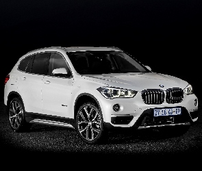 Białe, 2015, BMW X1 xDrive25i F48