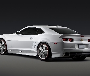 Białe, Camaro SS