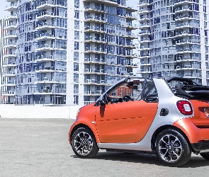 Smart Fortwo Cabrio, Wieżowce, 2017