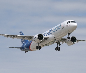 Pasażerski, Irkut MS-21-300, Samolot
