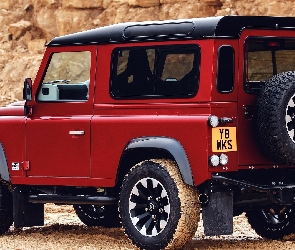 2018, Land Rover Defender Works V8