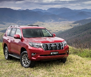 Czerwona, Toyota Land Cruiser Prado VX