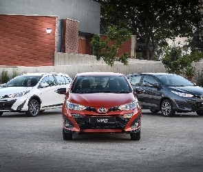 2018, Toyota Yaris, Trzy, Samochody