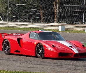 Ferrari FXX, Jezdne, Właściwości