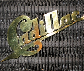 Cadillac, znaczek