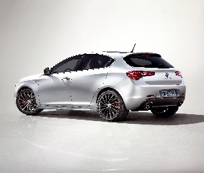 Alfa Romeo Giulietta, Alufelgi, Bok