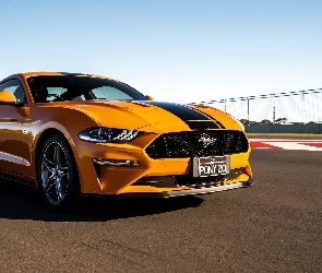 Ford Mustang VI GT, Pomarańczowy