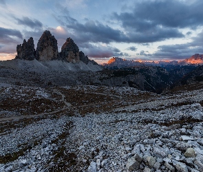 Góry, Włochy, Masyw Tre Cime di Lavaredo, Dolomity, Szczyty