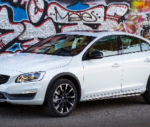 Cross Country, Volvo S60