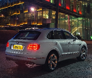 Bentley Bentayga Hybrid