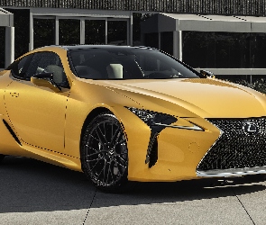 Lexus LC 500, Przód