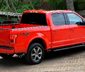 Ford F-150 Lariat