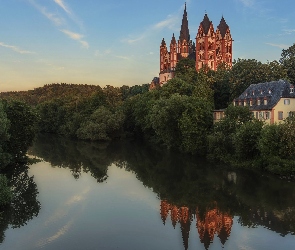 Rzeka Lahn, Drzewa, Niemcy Kościół, Katedra Świętych Jerzego i Mikołaja, Limburg, Dom