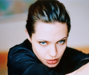 Angelina Jolie, niebieskie oczy