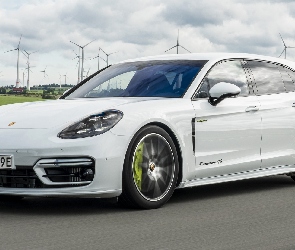 Porsche Panamera S, Białe