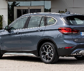 Bok, BMW X1