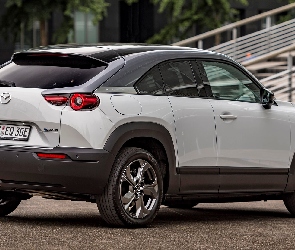 Mazda MX-30, Tył