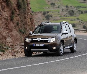 Brązowa, Zakręt, Dacia Duster