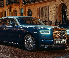 Rolls-Royce Phantom, Dom
