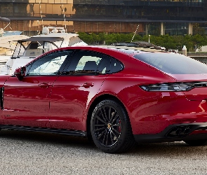 Porsche Panamera GTS, 2021, Czerwone