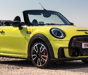 Mini John Cooper Works, Kabriolet, Żółty