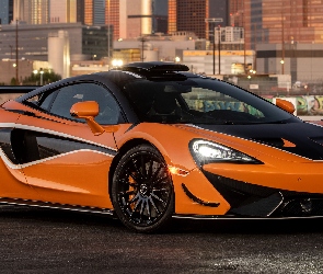 McLaren 620R, Pomarańczowo-czarny