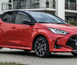 Toyota Yaris Hybrid