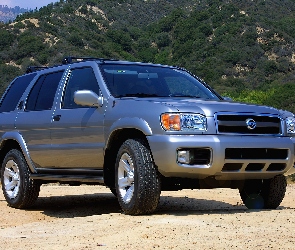 Nissan, Terenowy