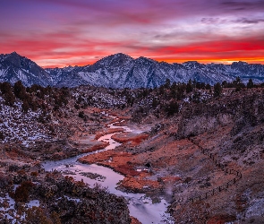 Rzeka, Hot Creek, Stany Zjednoczone, Góry, Lasy państwowe, Zachód słońca, Kalifornia, Inyo National Forest, Dolina, Hrabstwo Mono, Miejscowość Mammoth Lakes