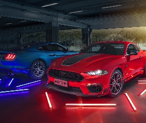 Samochody, Ford Mustang Mach 1, Dwa